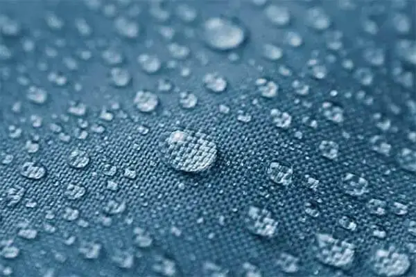 water resistant fabric (differences between the nylon and polyester fabrics)