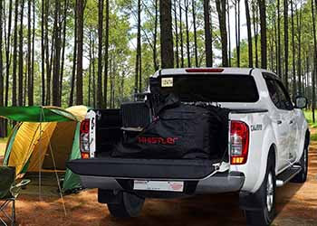 How to Keep Luggage Dry in Truck Bed